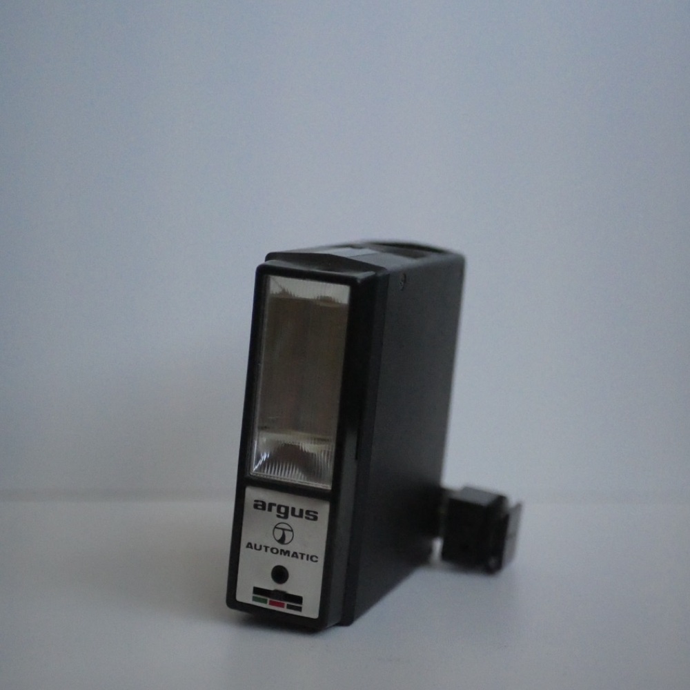 Argus Automatic Thyristor Electronic Flash - Black